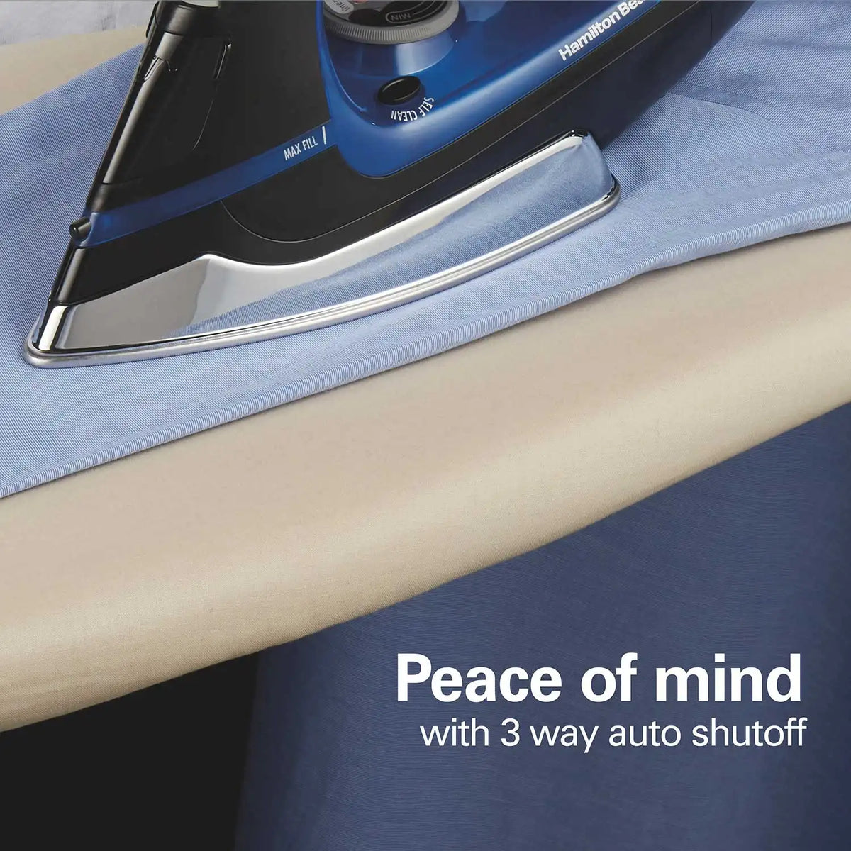 Retractable Cord Iron with Stainless Steel Soleplate